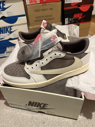 Nike air jordan low - nike, travis